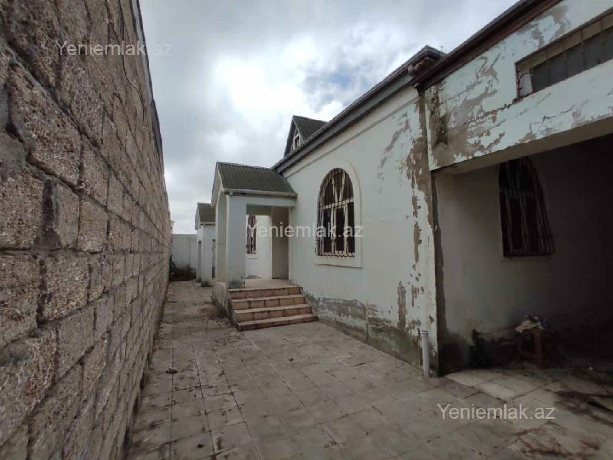 Satılır 4 otaqlı həyət evi 150 m²