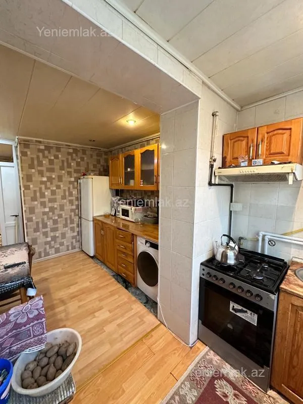 Satılır 3 otaqlı köhnə tikili 78 m²