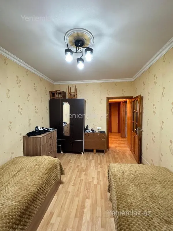 Satılır 3 otaqlı köhnə tikili 78 m²