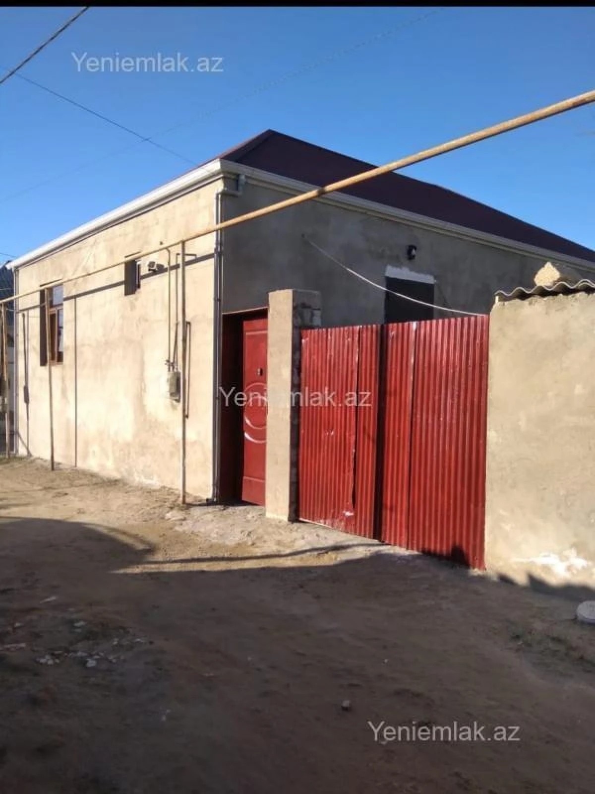 Satılır 3 otaqlı həyət evi 200 m²