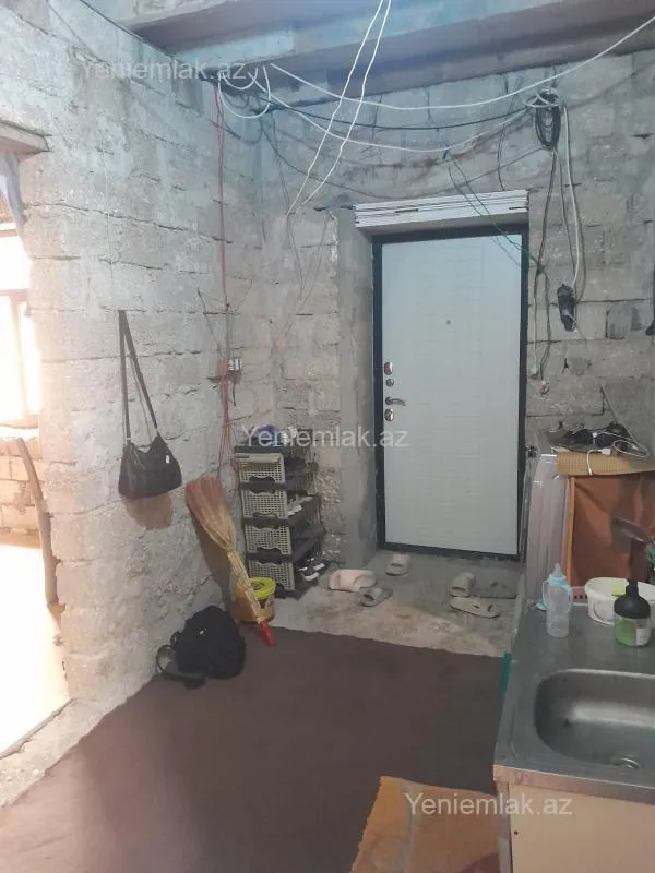 Satılır 3 otaqlı həyət evi 200 m²