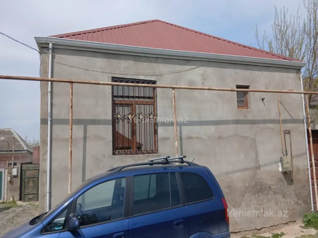 Satılır 3 otaqlı həyət evi 200 m²