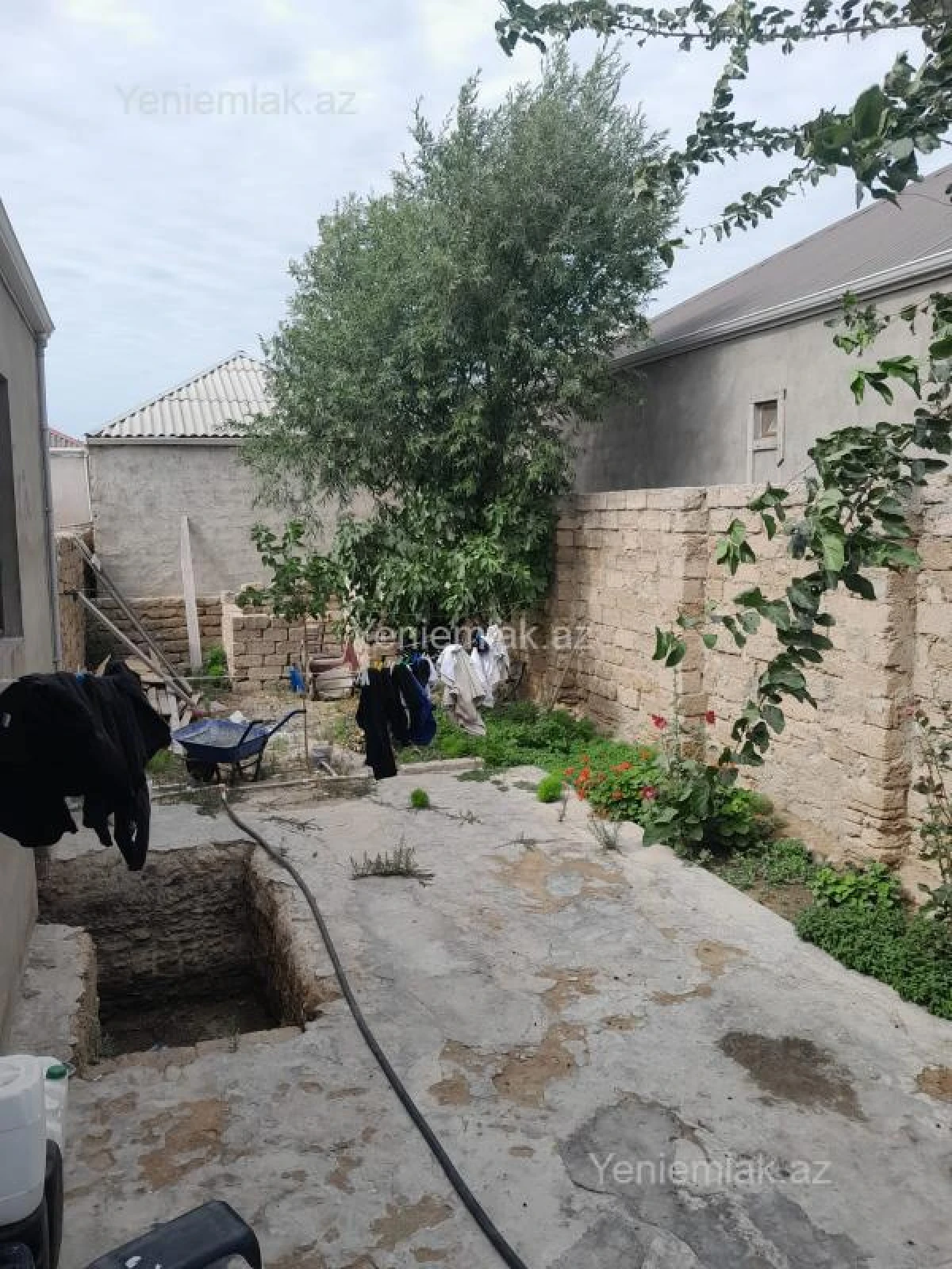 Satılır 3 otaqlı həyət evi 200 m²