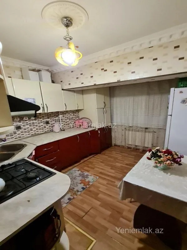 Satılır 3 otaqlı yeni tikili 95 m²