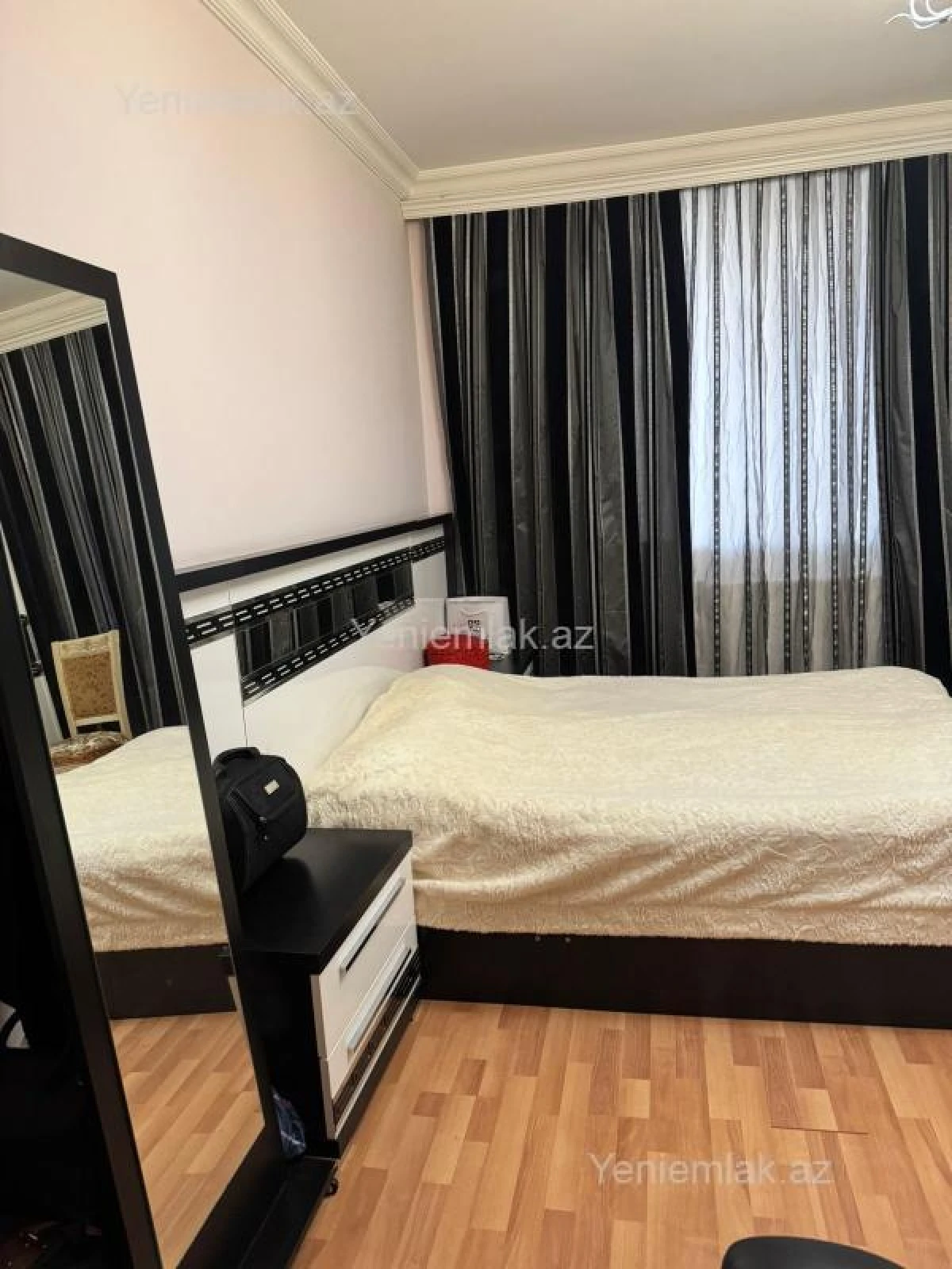 Satılır 3 otaqlı yeni tikili 110 m²