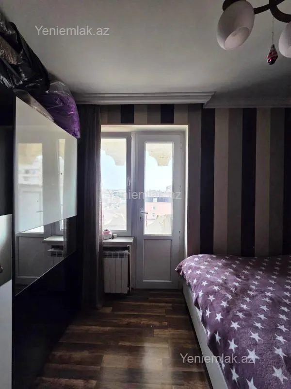 Satılır 2 otaqlı köhnə tikili 60 m²