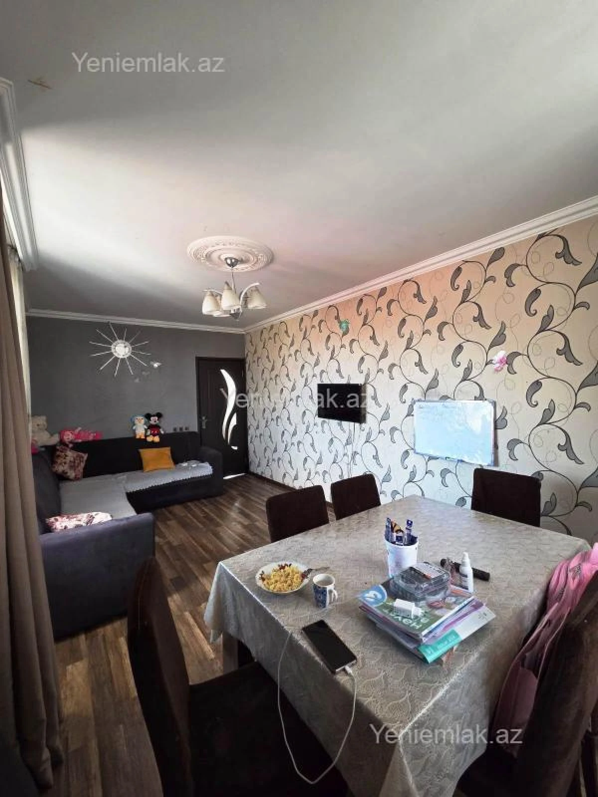 Satılır 2 otaqlı köhnə tikili 60 m²