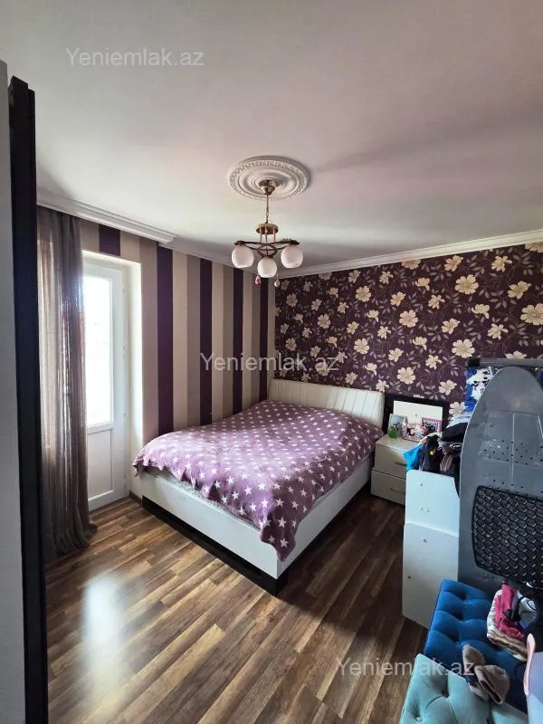 Satılır 2 otaqlı köhnə tikili 60 m²