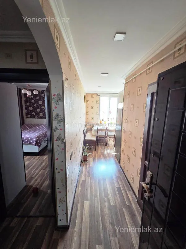 Satılır 2 otaqlı köhnə tikili 60 m²