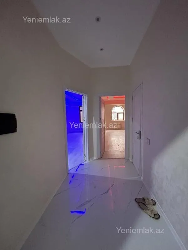 Satılır 3 otaqlı yeni tikili 75 m²