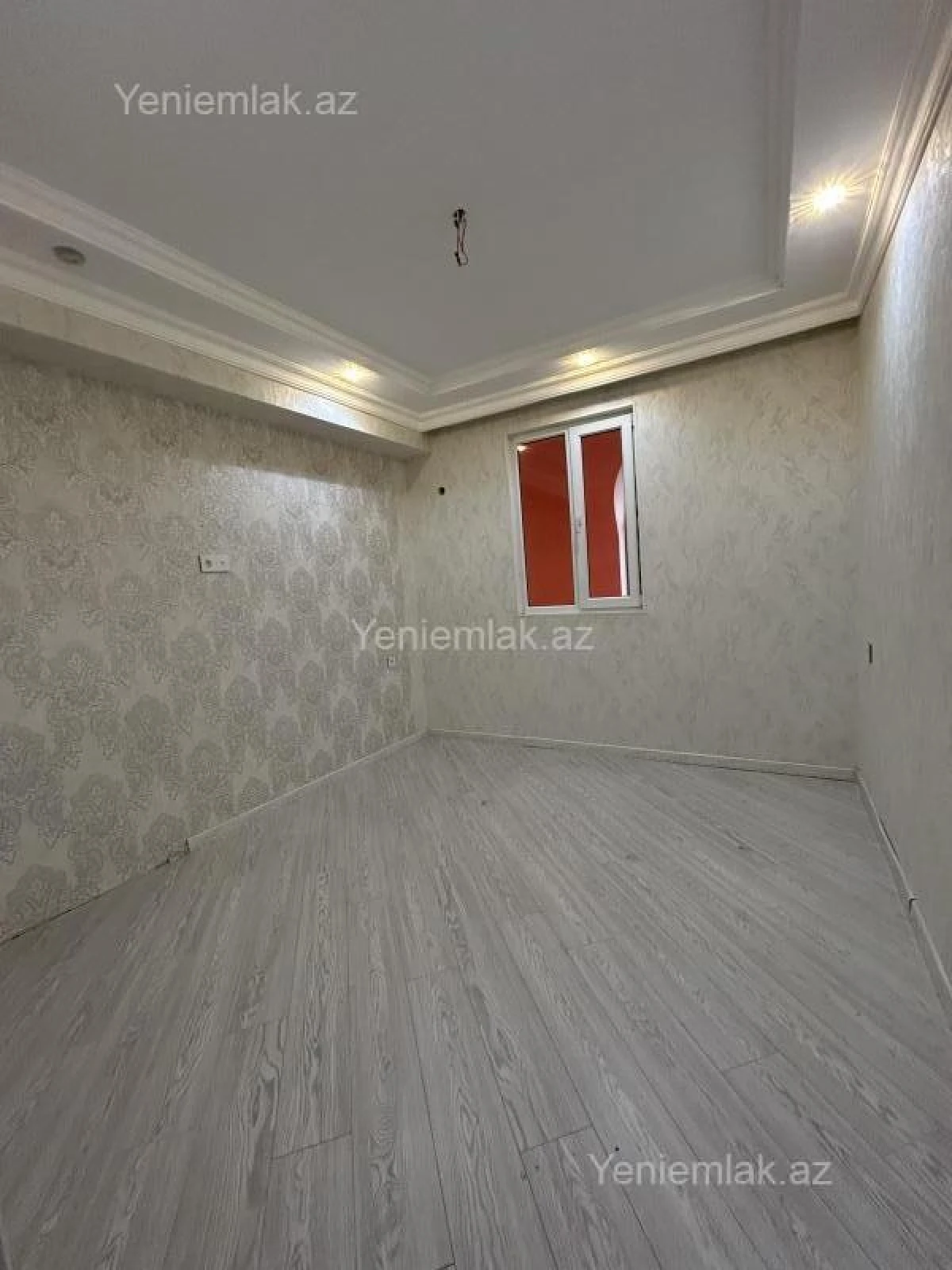 Satılır 3 otaqlı yeni tikili 75 m²