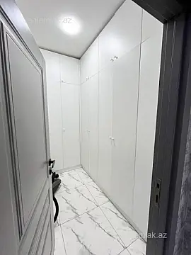 Satılır 3 otaqlı yeni tikili 127 m²