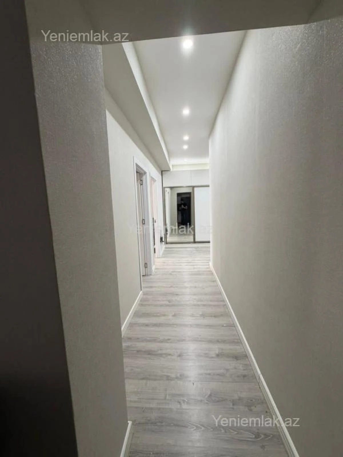 Satılır 2 otaqlı yeni tikili 100.7 m²