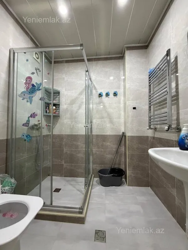 Satılır 2 otaqlı yeni tikili 63 m²