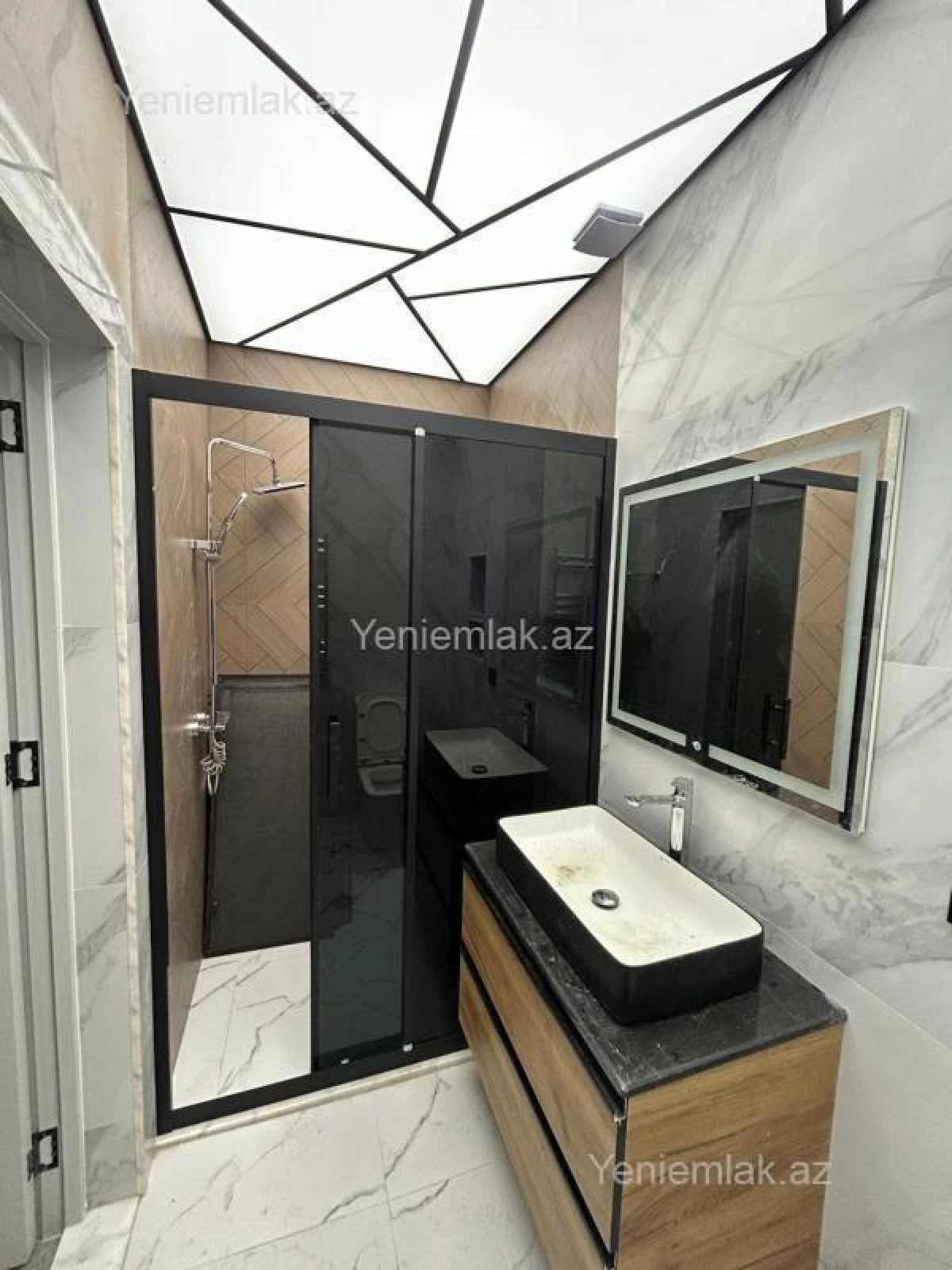 Satılır 4 otaqlı həyət evi 160 m²