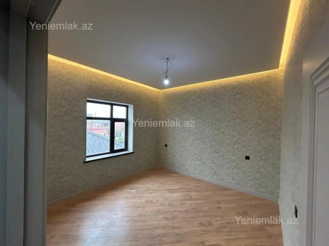 Satılır 4 otaqlı həyət evi 160 m²