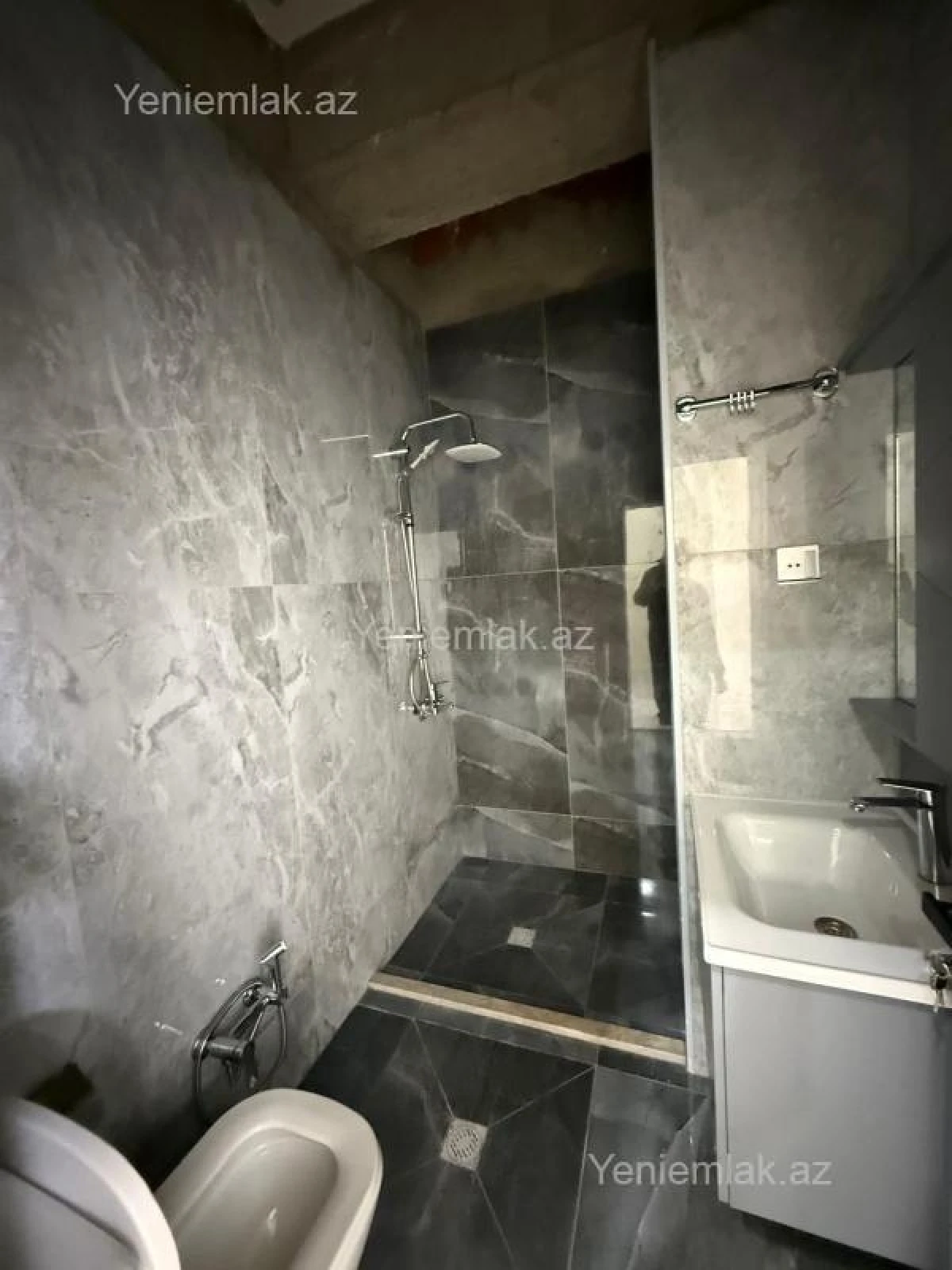 Satılır 2 otaqlı yeni tikili 59 m²