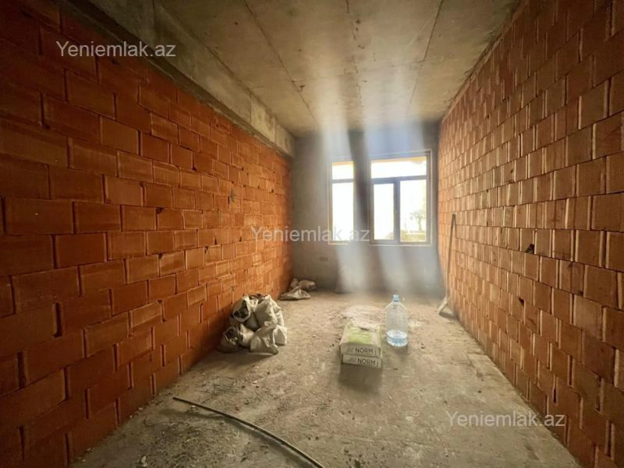 Satılır 3 otaqlı yeni tikili 128 m²