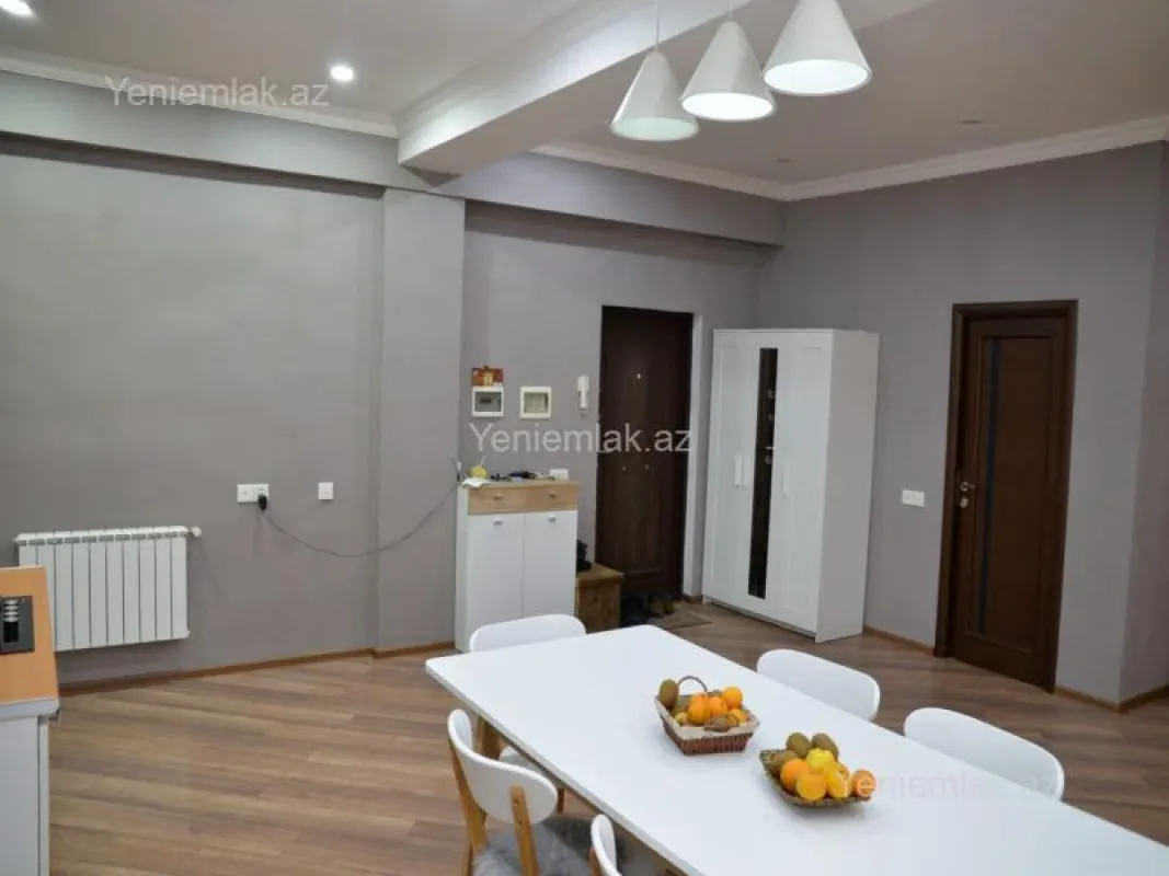 Satılır 4 otaqlı yeni tikili 120 m²