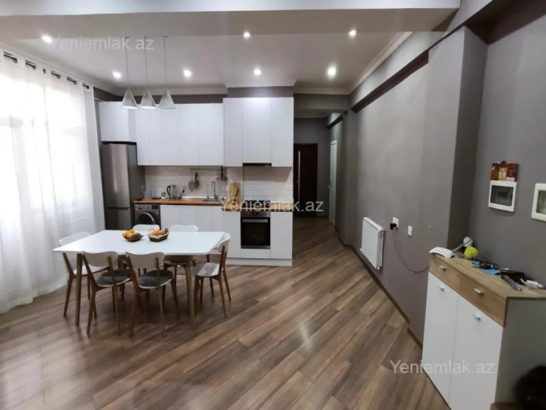 Satılır 4 otaqlı yeni tikili 120 m²