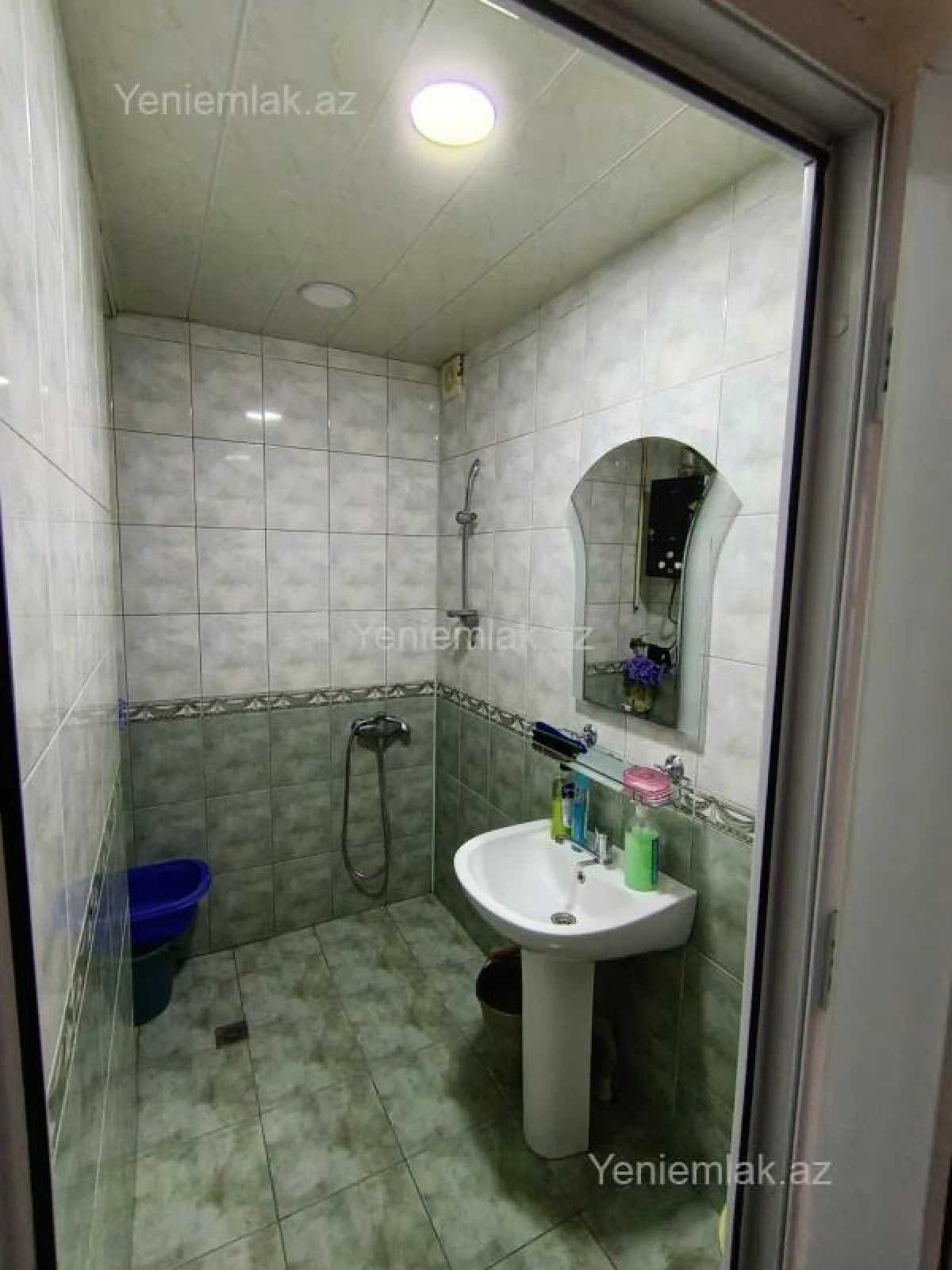 Satılır 4 otaqlı köhnə tikili 87 m²