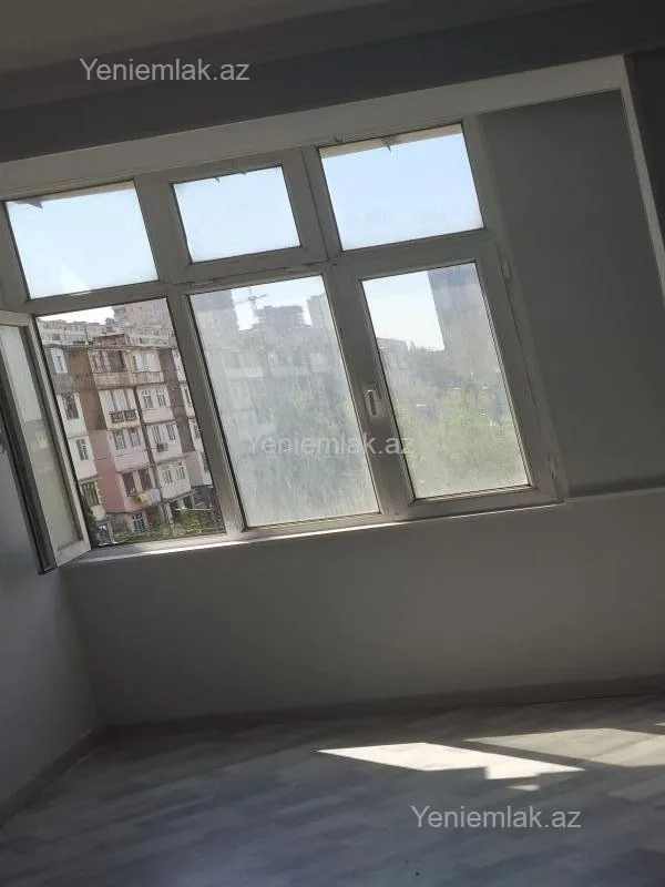 Satılır 2 otaqlı köhnə tikili 40 m²