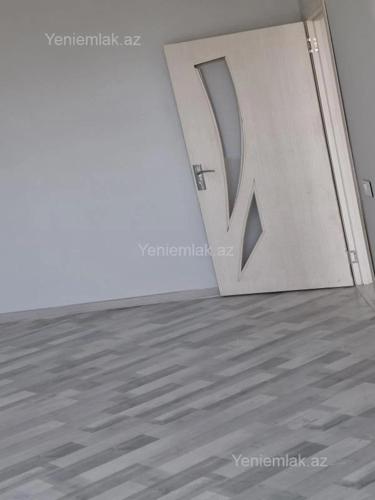 Satılır 2 otaqlı köhnə tikili 40 m²