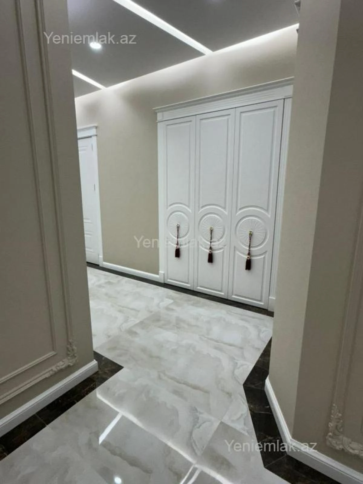 Satılır 3 otaqlı yeni tikili 90 m²