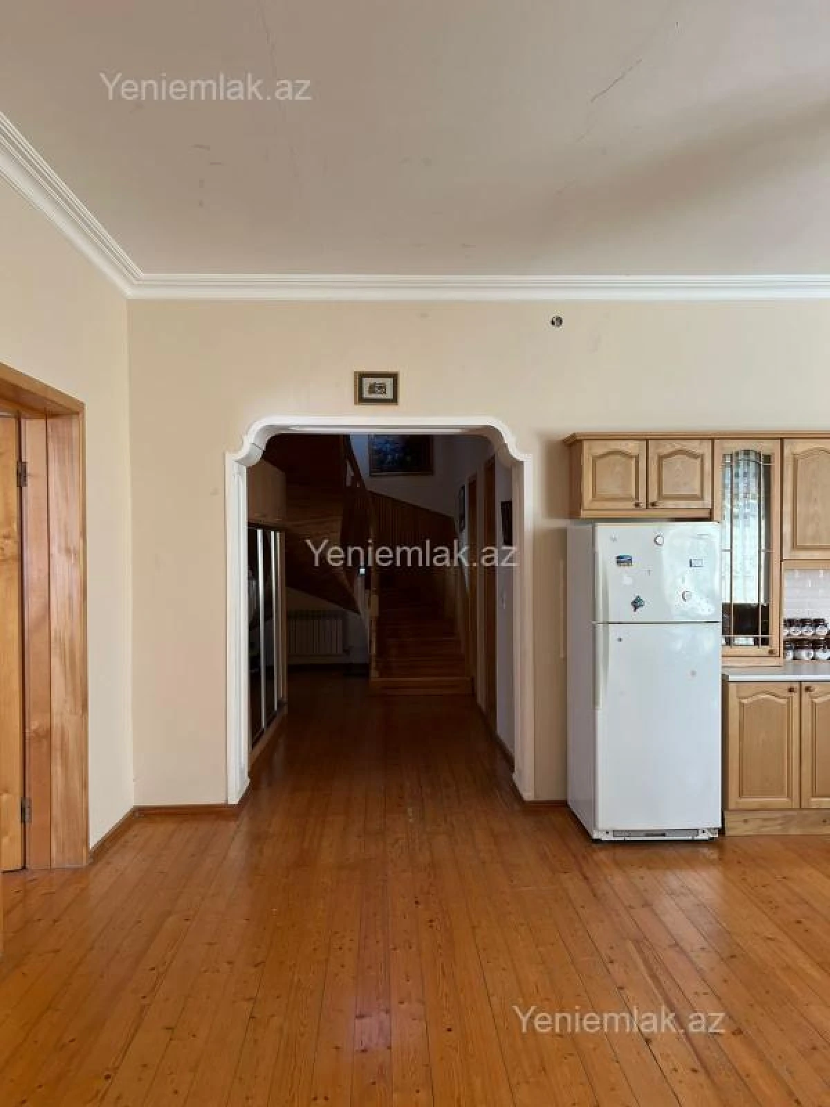 Satılır 7 otaqlı həyət evi 345 m²
