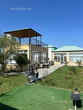 Satılır 7 otaqlı həyət evi 345 m²