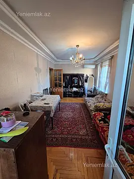 Satılır 2 otaqlı köhnə tikili 35 m²