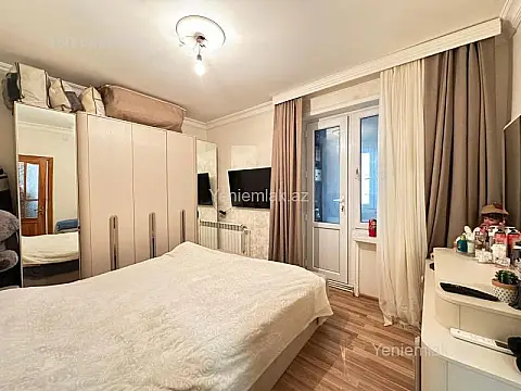 Satılır 2 otaqlı köhnə tikili 65 m²
