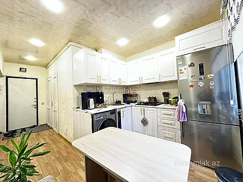 Satılır 2 otaqlı köhnə tikili 65 m²