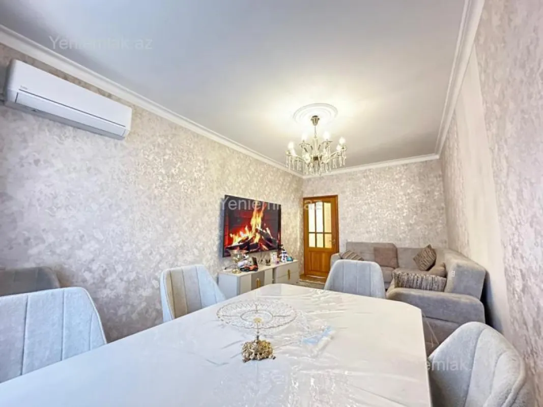 Satılır 2 otaqlı köhnə tikili 65 m²