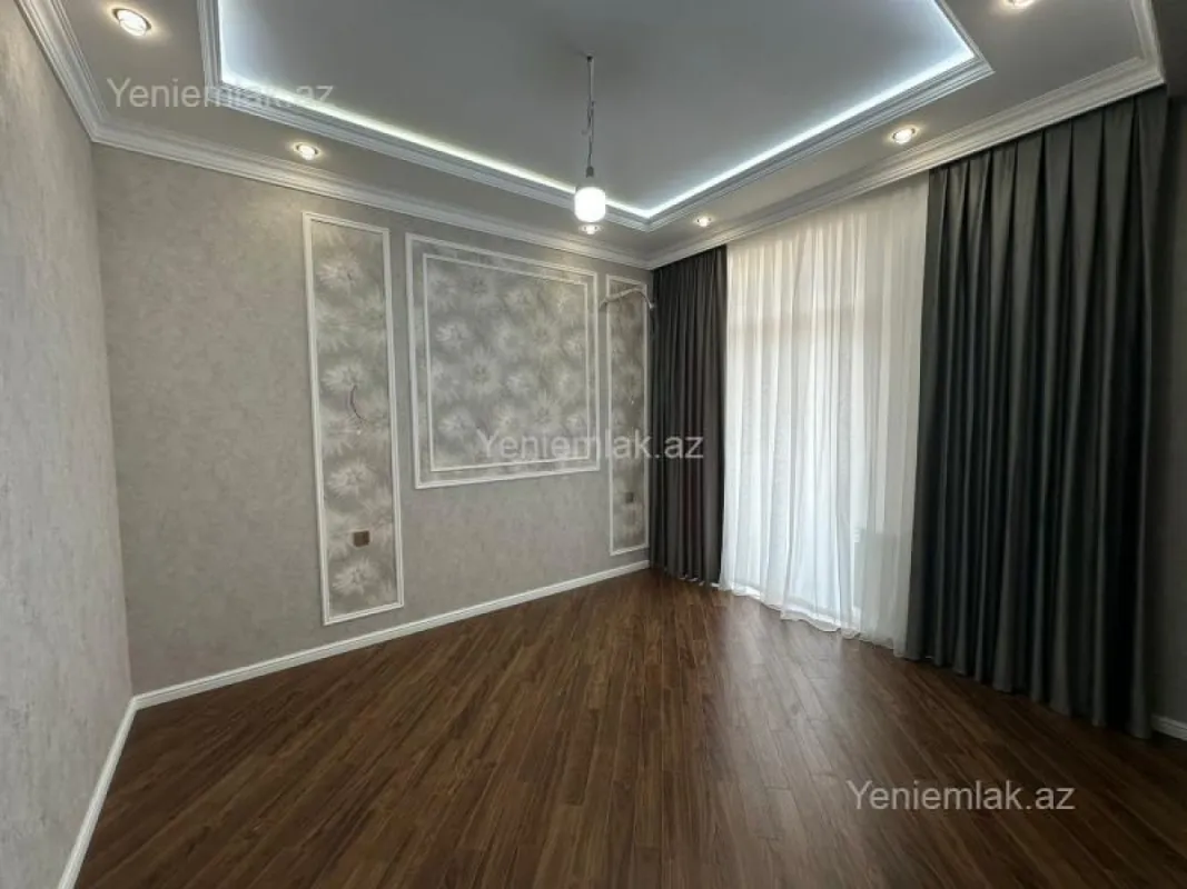 Satılır 3 otaqlı yeni tikili 100 m²