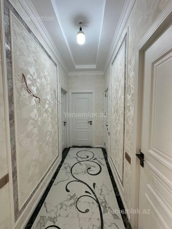 Satılır 3 otaqlı yeni tikili 100 m²