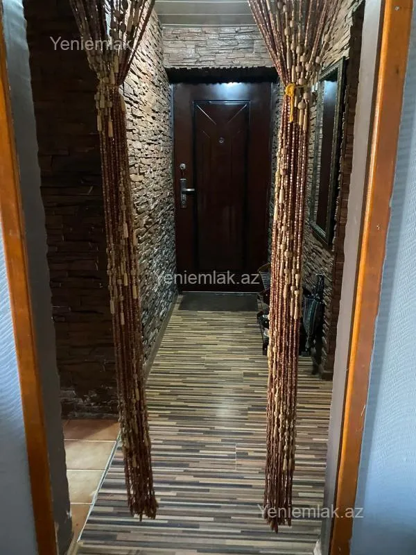 Satılır 3 otaqlı köhnə tikili 55 m²