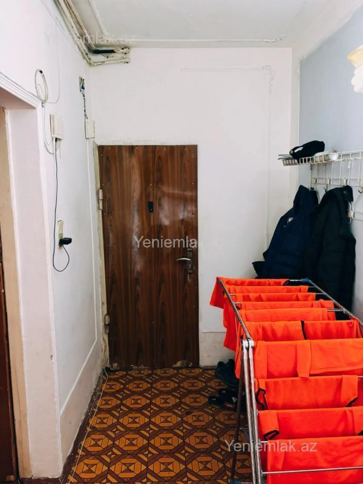 Satılır 3 otaqlı köhnə tikili 68 m²