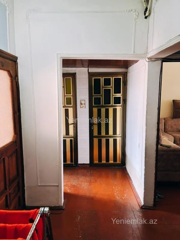Satılır 3 otaqlı köhnə tikili 68 m²