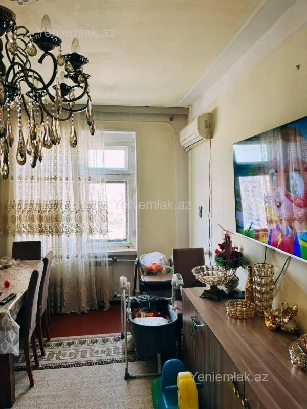 Satılır 3 otaqlı köhnə tikili 68 m²