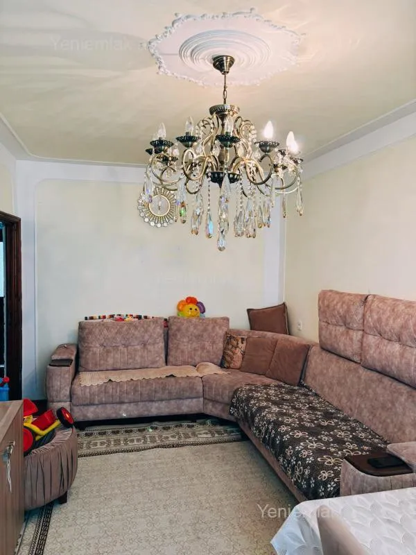 Satılır 3 otaqlı köhnə tikili 68 m²