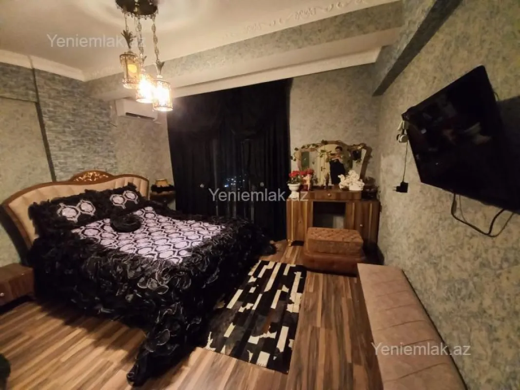 Satılır 3 otaqlı yeni tikili 110 m²
