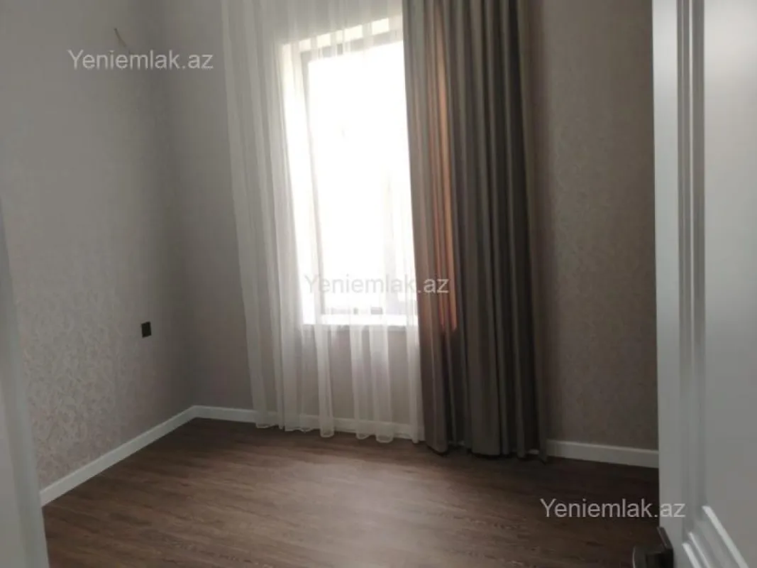 Satılır 4 otaqlı həyət evi 160 m²