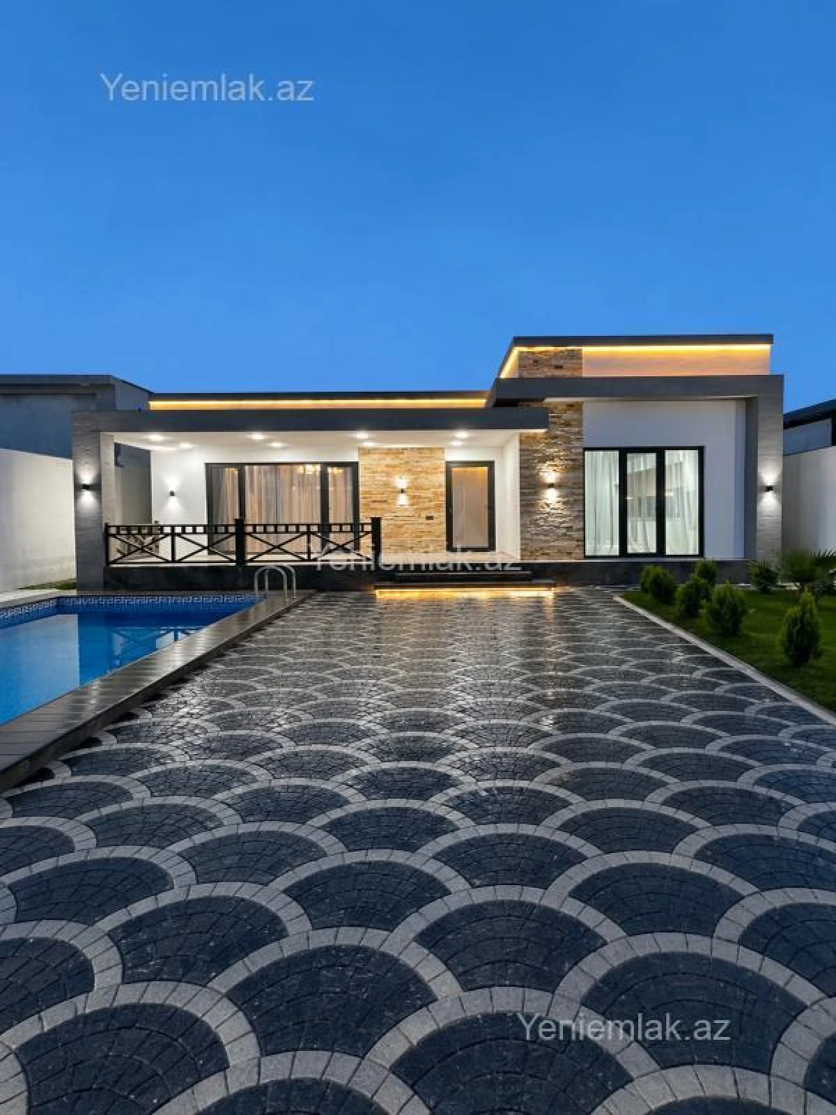 Satılır 4 otaqlı həyət evi 160 m²