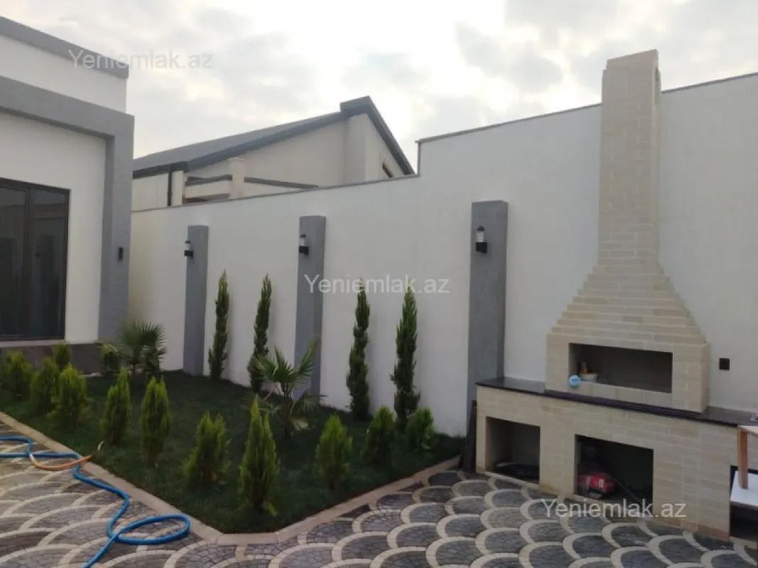 Satılır 4 otaqlı həyət evi 160 m²