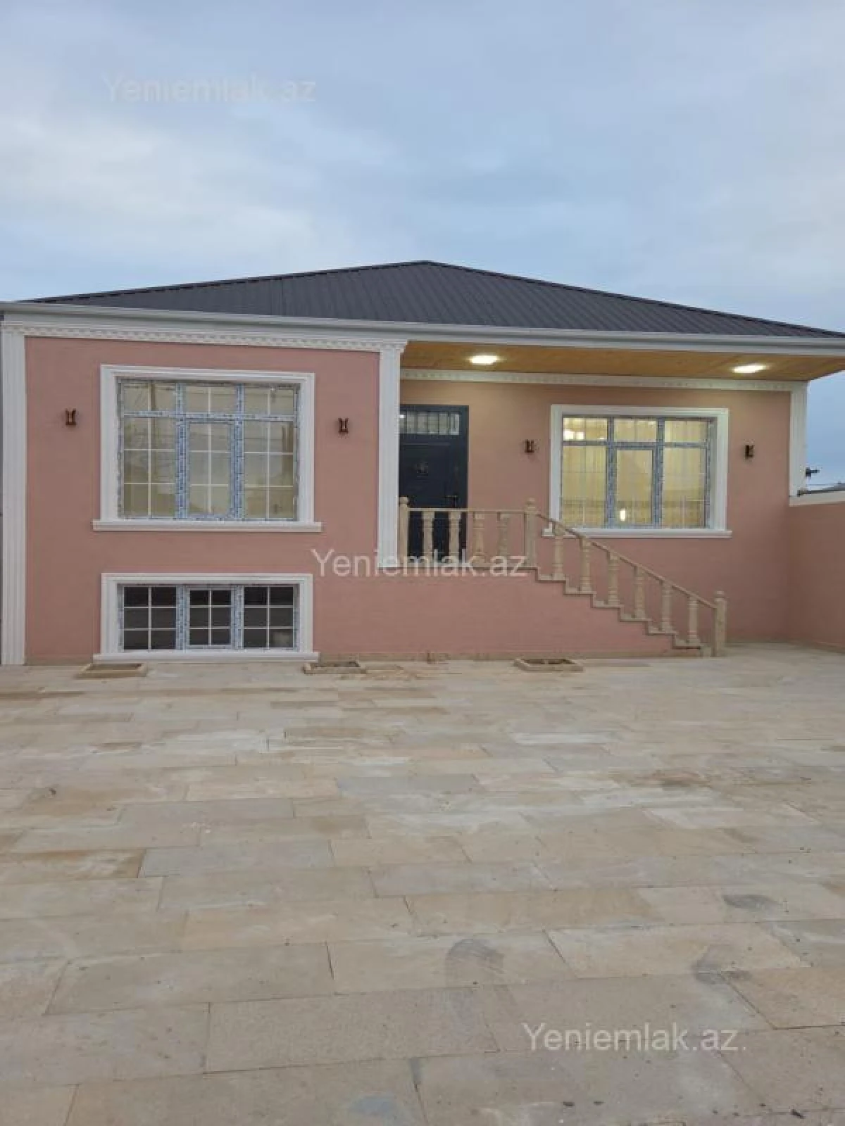 Satılır 4 otaqlı həyət evi 120 m²