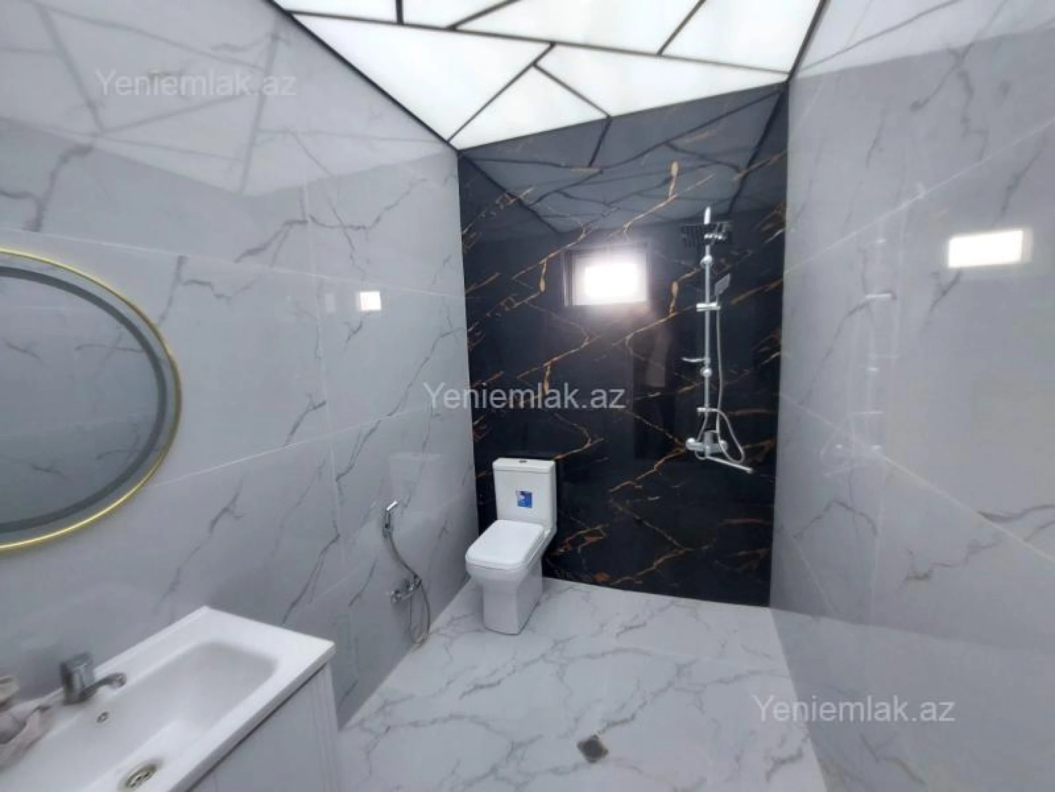 Satılır 4 otaqlı həyət evi 120 m²