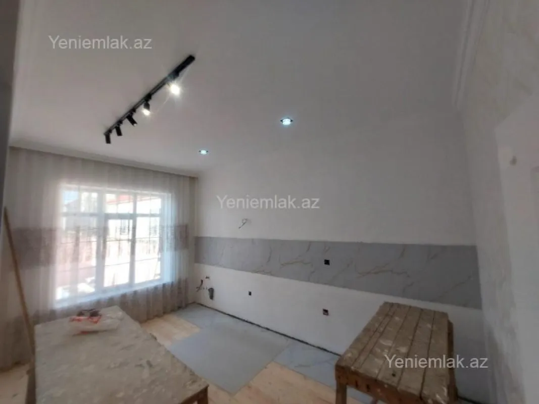 Satılır 4 otaqlı həyət evi 120 m²