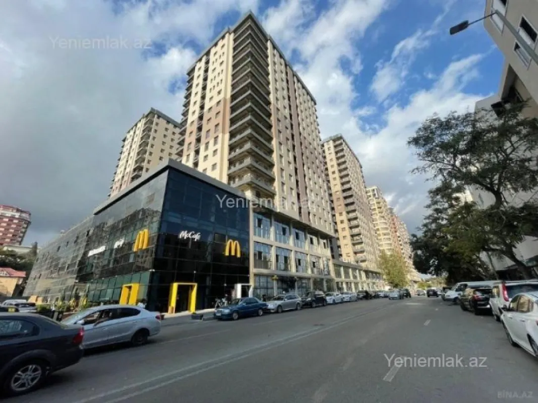 Satılır 4 otaqlı yeni tikili 160 m²