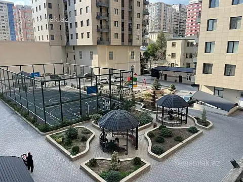 Satılır 4 otaqlı yeni tikili 160 m²